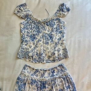 Hollister 2-pc top/skirt blue and white floral set - Women's Size S
